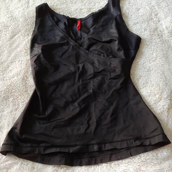 SPANX Other - Spanx crossover shape wear size XL